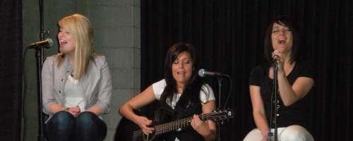 CCM ACOUSTIC SESSION: BarlowGirl, 
