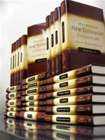 MacArthur 29 Volume Commentary Set (Hardcover)