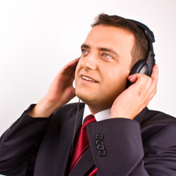 Should You Hire an Artist Manager?
