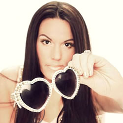 THE FRINGE Spotlight: Beckah Shae