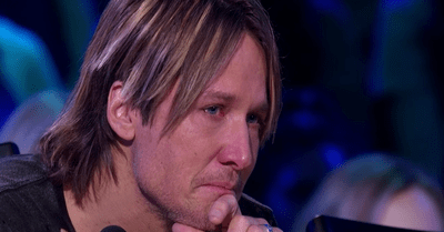 Kelly Clarkson's Emotional Performance Left Everyone In Tears