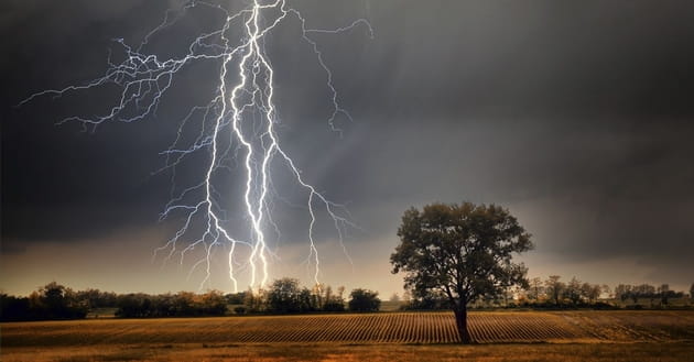 9 Prayers of Hope in the Midst of the Storm