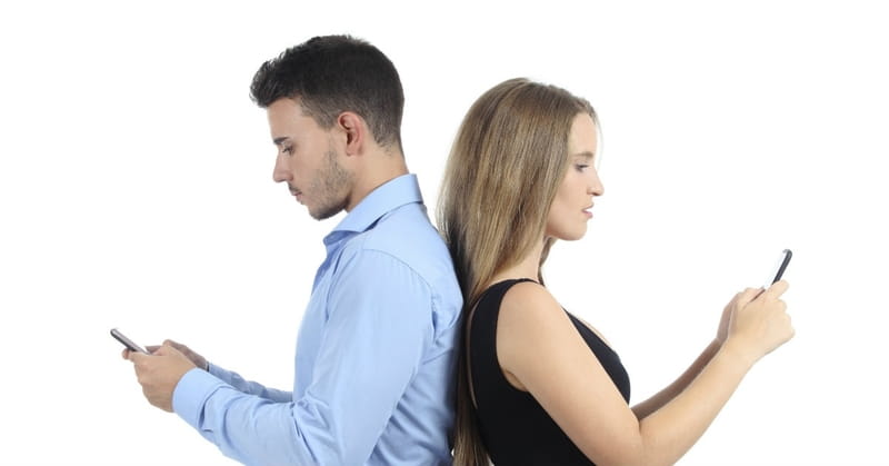 Are Smartphones the 'Electronic Enemy of Love'?