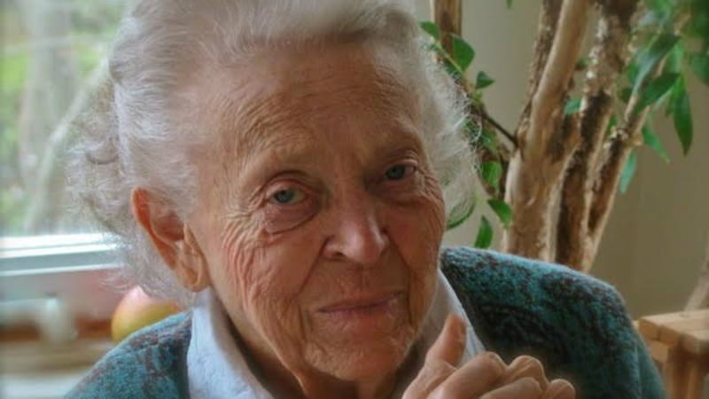 Franklin Graham Honors Elisabeth Elliot