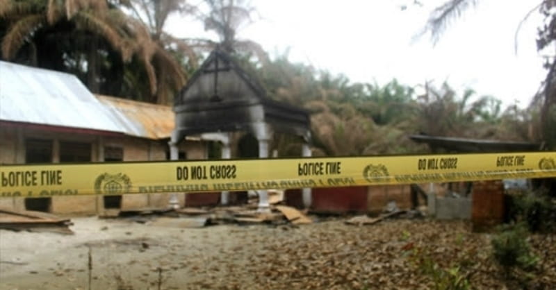 Indonesian Churches Celebrate Christmas Without Building - or Even Tent