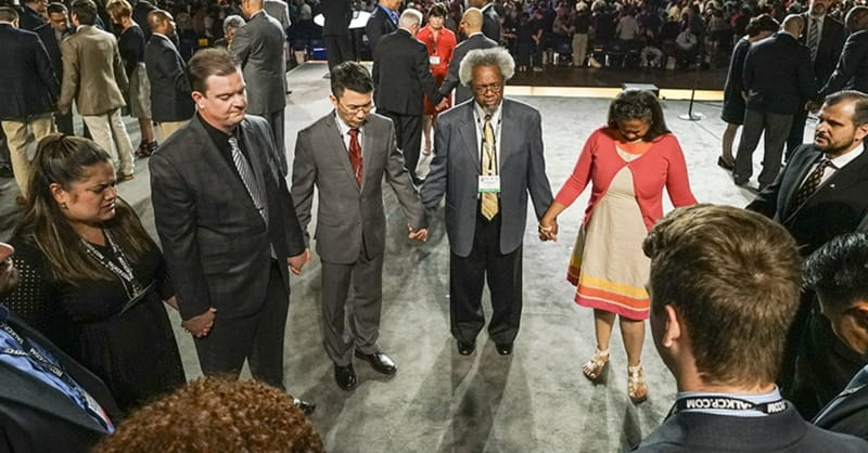 After Recent Shootings, White Churches Take Stock on Race