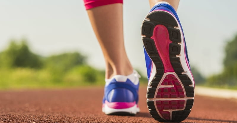 'Olympic Spirit': Runner Stops to Help Fallen Competitor