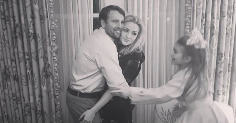 Jamie Lynn Spears Thanks God for Saving Her Daughter after Accident