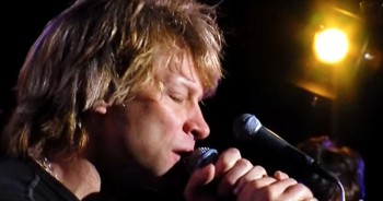 Powerful Performance of ‘Hallelujah’ by Bon Jovi