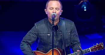 'Amazing Grace (My Chains Are Gone)' - Live Chris Tomlin Performance