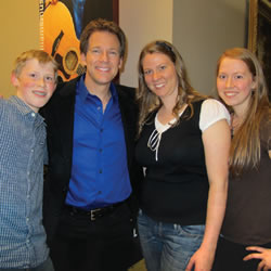 Siblings Get A "Before-Concert" Experience